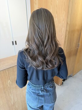 トリート 西船橋店(TREAT) 赤みを消すオリーブベージュ×骨格補正レイヤーカット