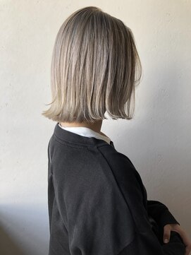 ディコ(Dico) Crystal Silver/透け感シルバーブリーチカラー