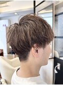 白髪ぼかしメンズツーブロックマッシュショート