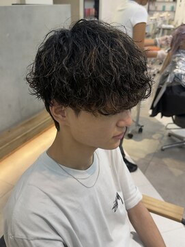 ゼスト パーク(ZEST PARK) ・ニュアンスパーマスペインカールシャドウパーマメンズパーマ