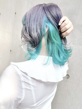 ディア(.eer) トリプルカラーデザイン夏先取りターコイズブルーインナーカラー