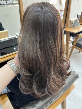 エル 横浜(eL) 【 eL 横浜 】柔らかい印象に