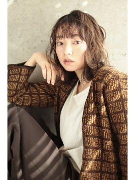 ファム(FAM) プードルパーマ　前髪パーマ　おくれ毛　代官山　中目黒　池尻