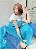 くびれボブ×シアーベージュ