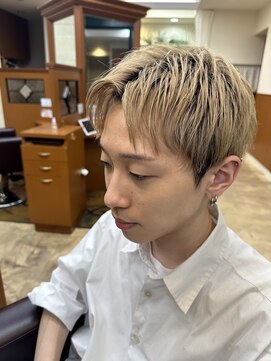 ピュア ポイント 和光店(PURE POINT) スパイキーショート／ハイトーン／ブリーチ