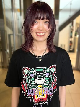 シティ(sity.) レイヤーカット　顔周りレイヤー　レッドカラー　ボルドーカラー