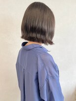 ミュラ(mulah)&nbsp;明るめオリーブベージュ透明感カラー＊大人かわいい外ハネボブ