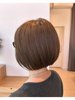 アリーナ 船橋日大前店(arena)&nbsp;明るめグレイカラーの前下がりボブ