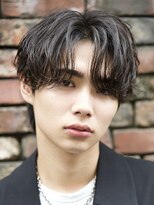 ルーシー 渋谷(LUCEY)&nbsp;センターパートフェザーパーマシャドウパーマメンズパーマ