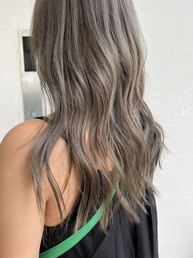 フラミューム 関内店(flammeum) silver greige