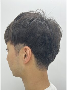 ギネス(GUINNESS)の写真/サッと簡単にカッコよくキマる！仕事と休日で使い分けできる2way、パーマやカラーなど幅広い要望に対応◎