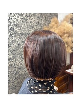 ヘアメイク ポコ ア ポコ(Hair make poco apoco)の写真/白髪を“隠す”から“活かす”へ。ぼかし技術と透明感で、柔らかく洗練されたスタイルをご提案します。