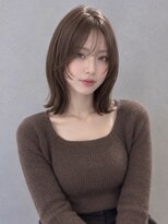 サムシング(Something.)&nbsp;顔周りレイヤーボブ/ベージュ
