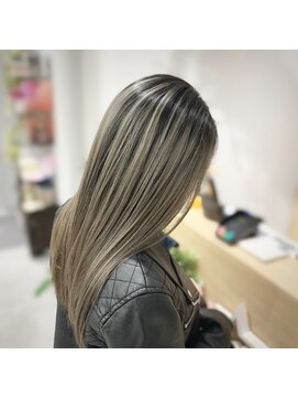 アヴァンス 京橋店(AVANCE) ケアブリーチ×シャドールーツグラデーション