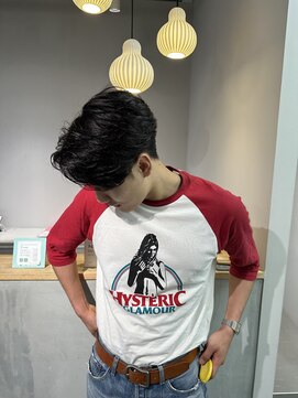 ヘアーメイク ネイキッド(Hair make Naked) 前下がりアップバング