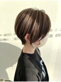 beige × compact short