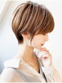 白髪ぼかしハイライトベージュカラーコンパクトショート