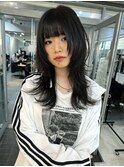 シャギー黒髪ロングウルフカットロングレイヤーカット外ハネ