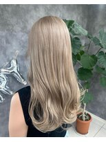 ラウル(Laulu)&nbsp;前髪/アンブレラカラー/こなれミディ/イメチェン/ウェーブパーマ