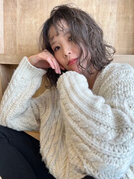 オサヤ タテベ(OSAYA tatebe) ゆるふわセミディー