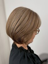 ジエクト アイロ(The Ect ilo)&nbsp;白髪ぼかしハイライト/ショートボブ/細めハイライト