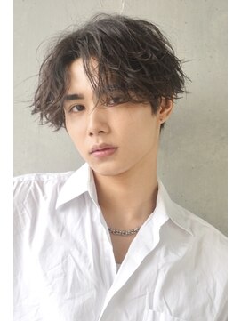 レーヴス(REVES) 無造作センターパート