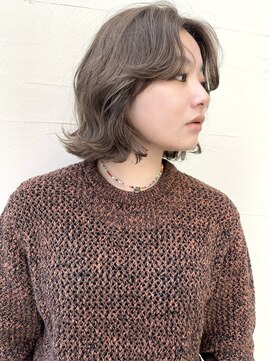 ニュアンスハイトーンボブ