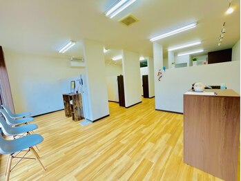 ぐーちょきの写真/<丁寧な施術・指名予約可・待ち時間少>カット専門店なのに白髪染めもできちゃう♪忙しいあなたの味方です!