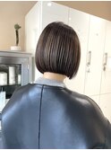 切りっぱなし　大人ボブ　ハイライト　ケアブリーチ　髪質改善