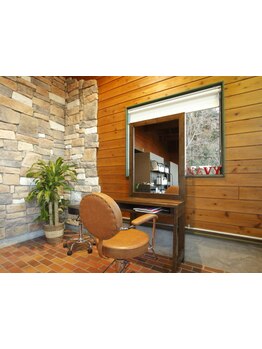 気さくで親しみやすいスタッフと癒しのリラックス空間が魅力のサロン☆初めての方もお気軽にご来店下さい♪