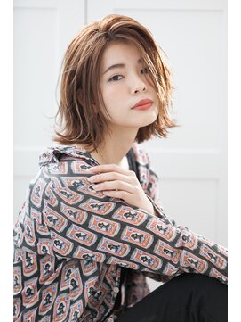 ウィ ラグゼ 北千住店(Oui luxe) 外ハネボブ