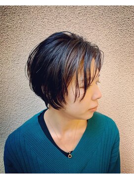 ヘアーメイクスリーク クールビューティー前下がりボブ