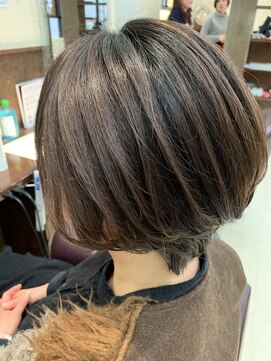 ベニ 仙台鈎取店(BENI) ショートボブ