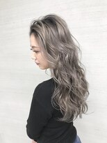 アンダーバーホワイト 鳳店(_WHITE)&nbsp;☆外国人風ミルクティーベージュ☆