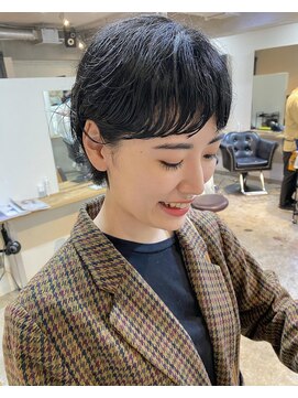 ソイ 下北沢(soi) ショートバングのニュアンスパーマスタイル