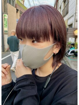 ヨナサン(Yona Saint) ピンクパープルカラー。