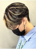 ハイライトセンターパートメッシュダブルカラーツーブロック
