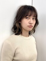 ユイツ&nbsp;ミディアムレイヤー×インナーカラー