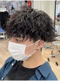 ツイストスパイラルパーマメンズパーマセンターパートマッシュ