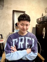 バーバー ヤマミチ(BARBER YAMAMICHI)&nbsp;スペインカール　スキンフェード　メッシュ