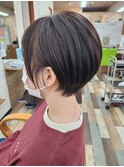 ショートカット×ブラウンカラー