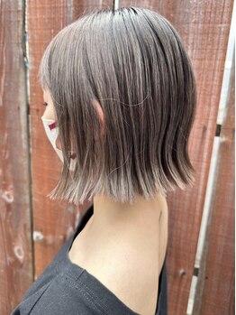 マコトヘアーマハロコ(maCoto hair mahaloco)の写真/丁寧な接客に大好評◇髪の悩みを見極めた高い技術力とセンス◎ずっと通えるサロンをお探しの方にオススメ♪