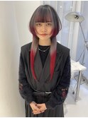 ハイトーン個性派グレーシルバーレッドレイヤーカット髪質改善