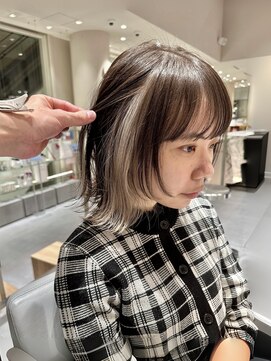 ミンクス渋谷スマートサロン(MINX shibuya smart salon) イヤリングカラーボブミディアムインナーカラーベージュ