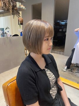 クルニエ(crenier) プラチナブロンド/ミニボブ/ケアブリーチ