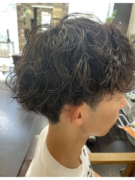 ヘアーメイク ロージー 北18条店(HAIR MAKE ROSY) 波巻きツイストスパイラルパーマツーブロック刈り上げ