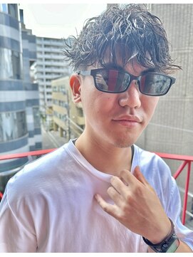 ロミーオム 本厚木(ROMMY. Homme) ツーブロック刈り上げツイストスパイラルパーマメンズヘア