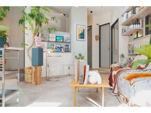 ザ パス 警固店(the path)の雰囲気（ミッドセンチュリーな待合.....）