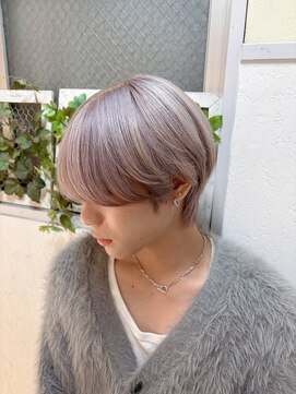 ロマンヤカタ ファース(ROMAN YAKATA fars) 韓国アイドル風ホワイトグレージュ　上窪　12/3