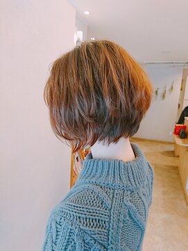 モップアップ(Mop up) クセを活かして軽やかショートボブ♪